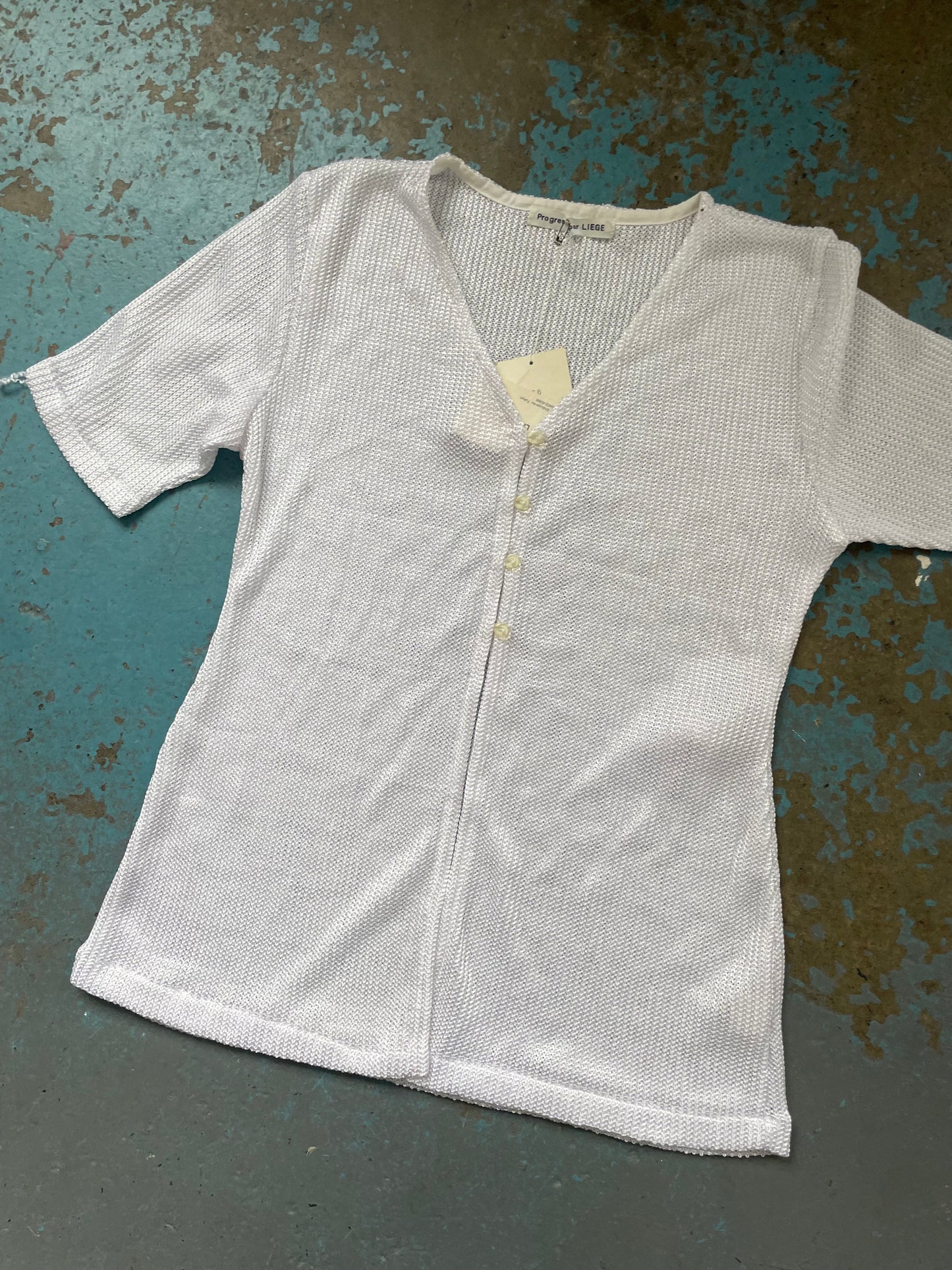 White Short Sleeve Knit - S/M