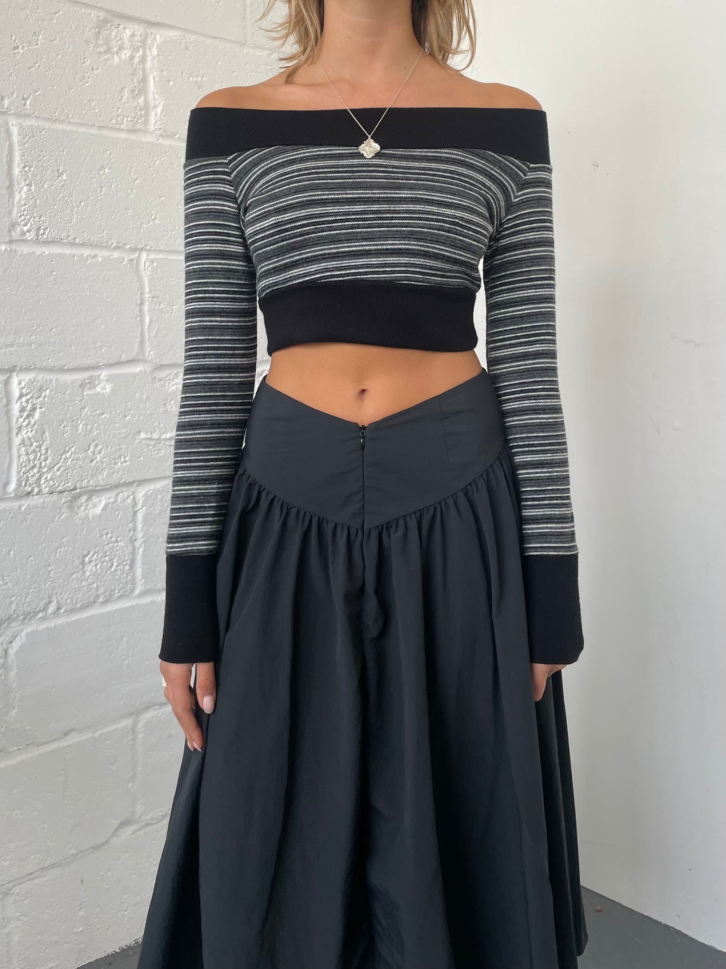 Off the Shoulder Stripe Cropped Jumper